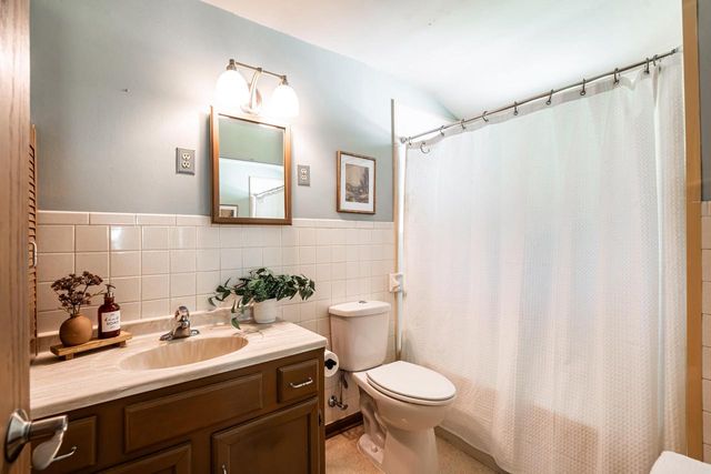 187 S Main STREET, Dousman, WI 53118