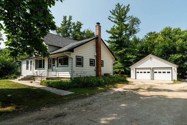 187 S Main STREET, Dousman, WI 53118