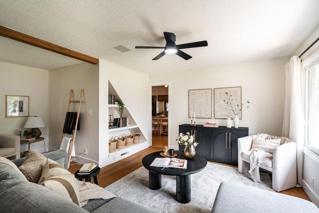 187 S Main STREET, Dousman, WI 53118