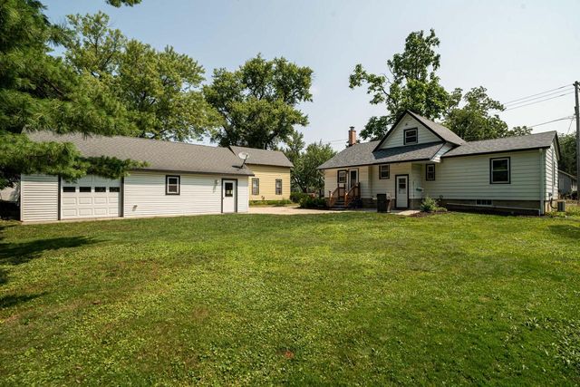 187 S Main STREET, Dousman, WI 53118