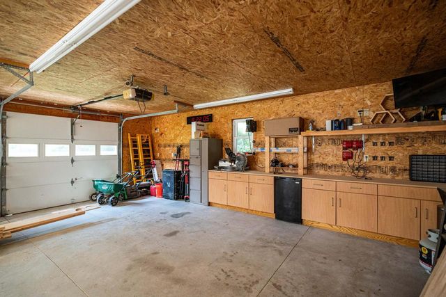 187 S Main STREET, Dousman, WI 53118