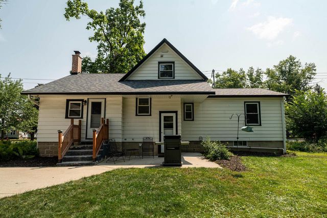 187 S Main STREET, Dousman, WI 53118