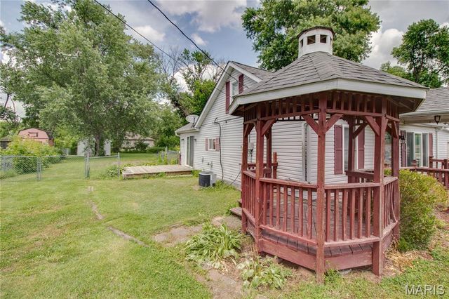 137 Dorothy Street, Moro, IL 62067
