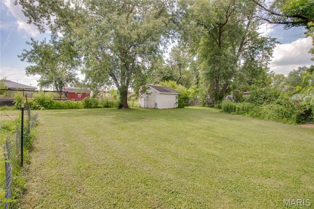 137 Dorothy Street, Moro, IL 62067