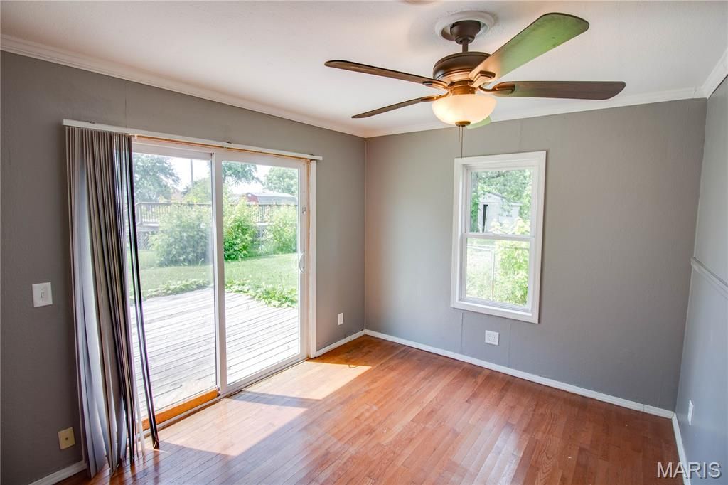 Image 14 of property listing at 137 Dorothy Street, Moro, IL 62067