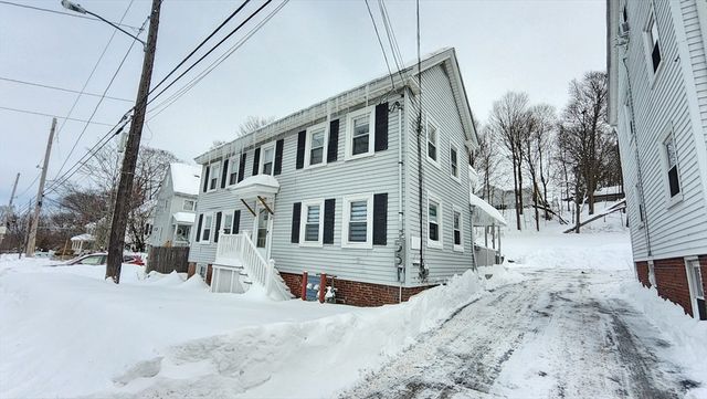 119 N Main St 119, Andover, MA 01810