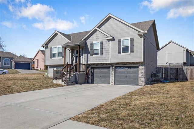 19600 E 11th Terrace N, Independence, MO 64056