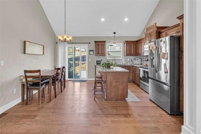 19600 E 11th Terrace N, Independence, MO 64056