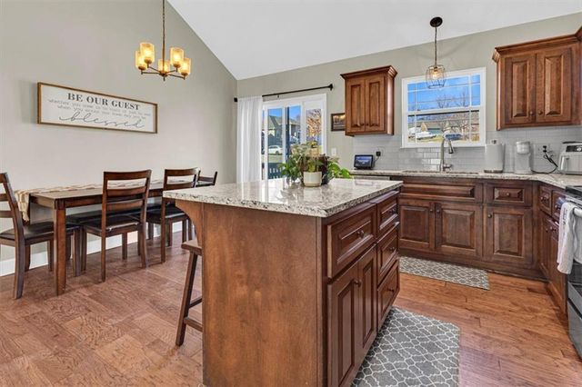 19600 E 11th Terrace N, Independence, MO 64056