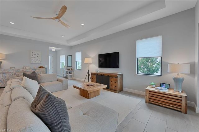 4007 Pegasus WAY, Naples, FL 34120