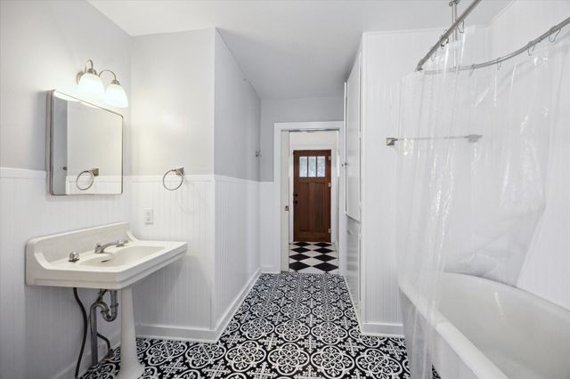 1118 Fm 1697, Burton, TX 77835