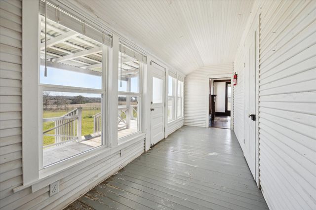 1118 Fm 1697, Burton, TX 77835