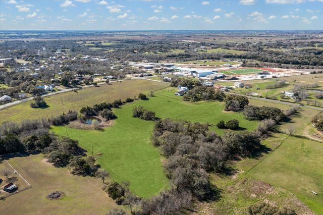 1118 Fm 1697, Burton, TX 77835