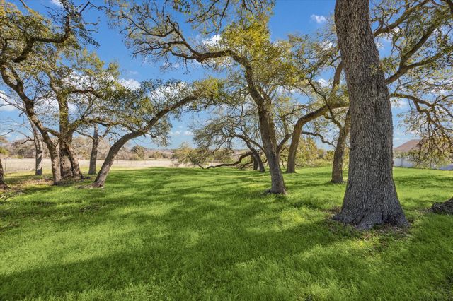 1118 Fm 1697, Burton, TX 77835