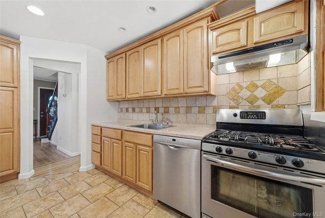 332 1st Avenue, Massapequa Park, NY 11762
