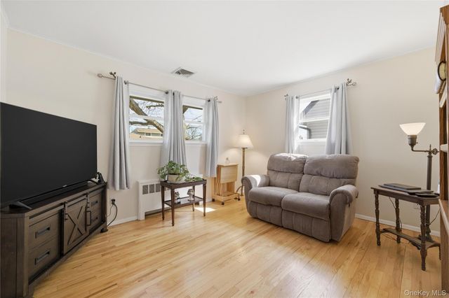 332 1st Avenue, Massapequa Park, NY 11762