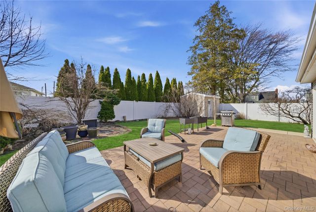 332 1st Avenue, Massapequa Park, NY 11762