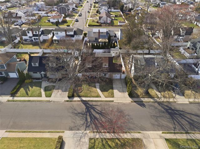 332 1st Avenue, Massapequa Park, NY 11762