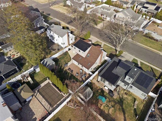 332 1st Avenue, Massapequa Park, NY 11762