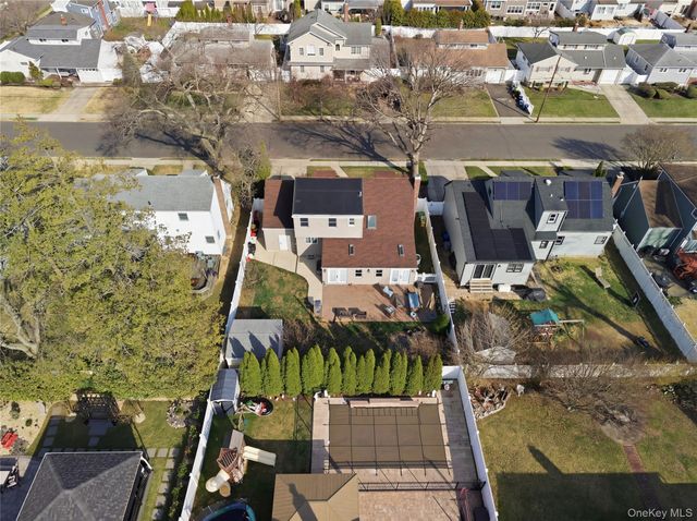 332 1st Avenue, Massapequa Park, NY 11762