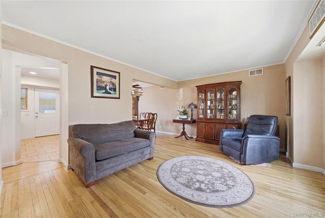 332 1st Avenue, Massapequa Park, NY 11762