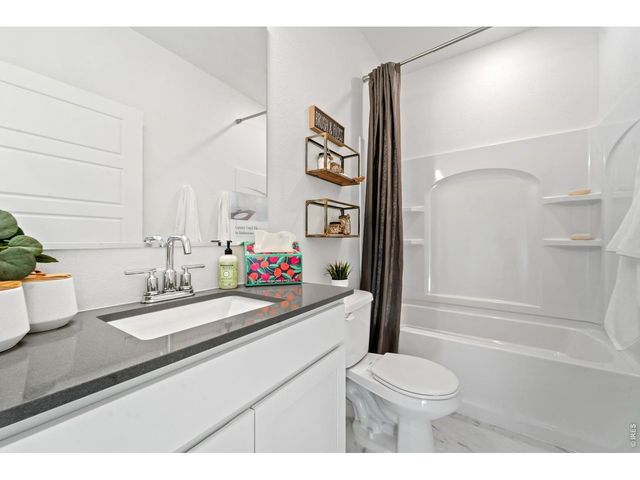 1984 Sorghum Way, Johnstown, CO 80534