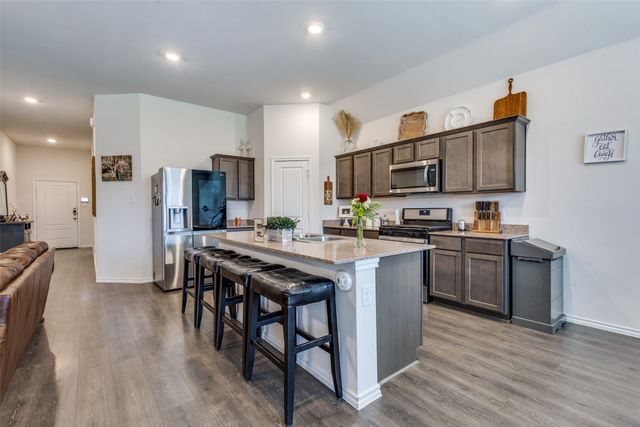 900 Honey Maple Street, Princeton, TX 75407