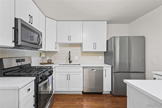 580 S New Florissant Road, Florissant, MO 63031