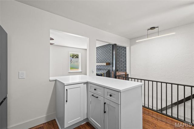 580 S New Florissant Road, Florissant, MO 63031