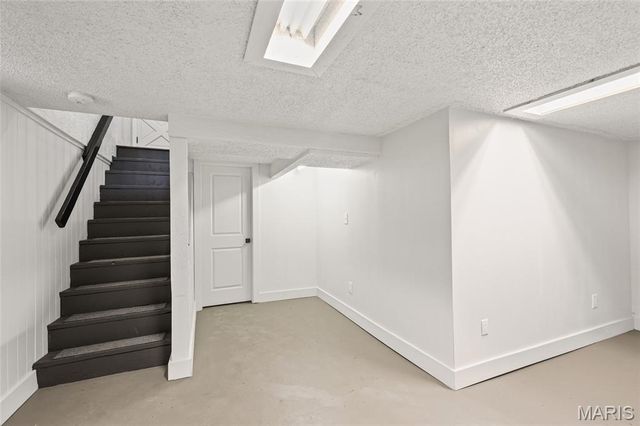 580 S New Florissant Road, Florissant, MO 63031