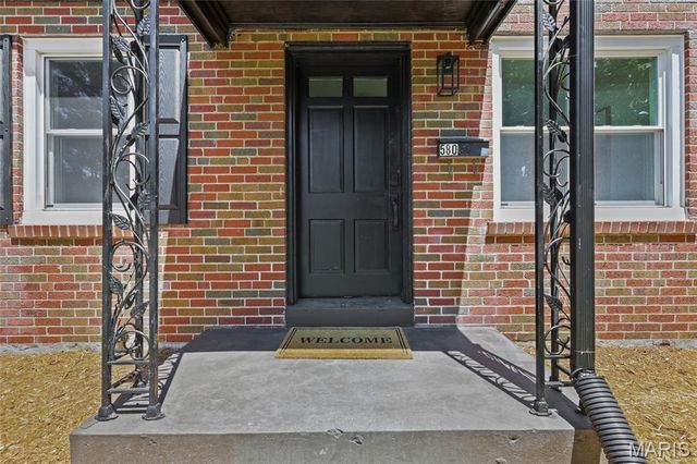580 S New Florissant Road, Florissant, MO 63031