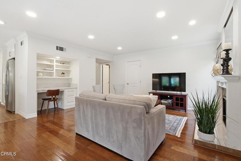 Image 15 of property listing at 6075 Arabian Place, Camarillo, CA 93012