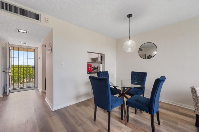 2314 S Cypress Bend Dr 713, Pompano Beach, FL 33069