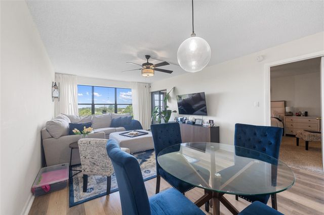 2314 S Cypress Bend Dr 713, Pompano Beach, FL 33069