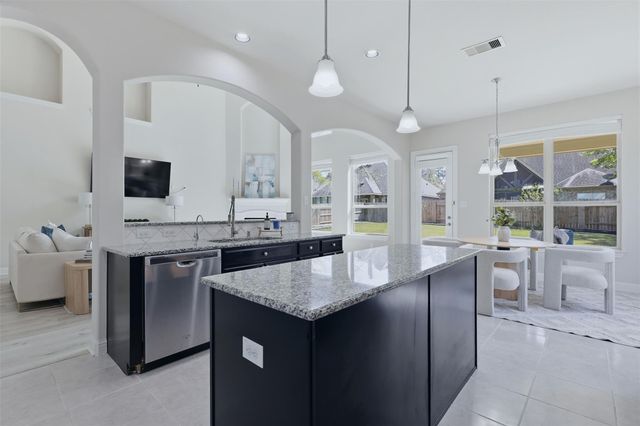 9926 Common Hawker Court, Conroe, TX 77385