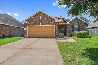 4418 Legends Bay Drive, Baytown, TX 77523
