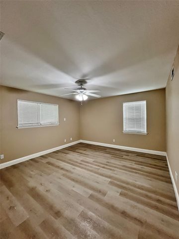 1914 W Northgate Drive, Irving, TX 75062