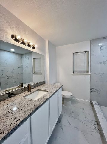 1914 W Northgate Drive, Irving, TX 75062