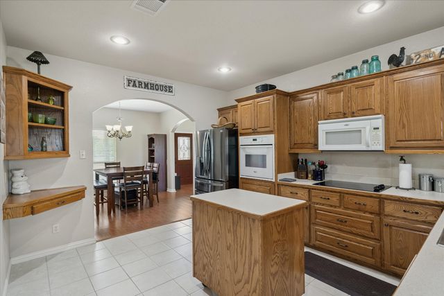4647 Vz County Road 3416, Wills Point, TX 75169