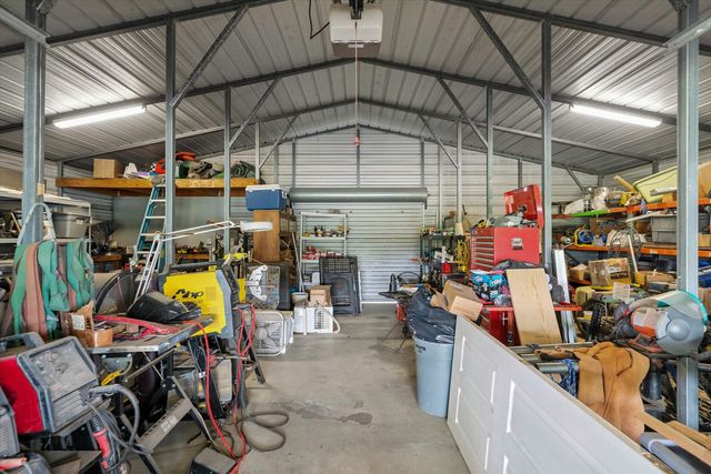 4647 Vz County Road 3416, Wills Point, TX 75169