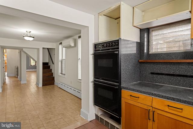 3633 WARREN ST, Philadelphia, PA 19104