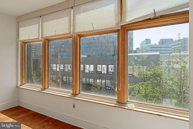 3633 WARREN ST, Philadelphia, PA 19104