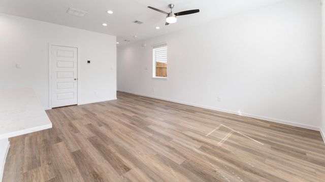 7710 Inwood Grove Lane, Houston, TX 77088