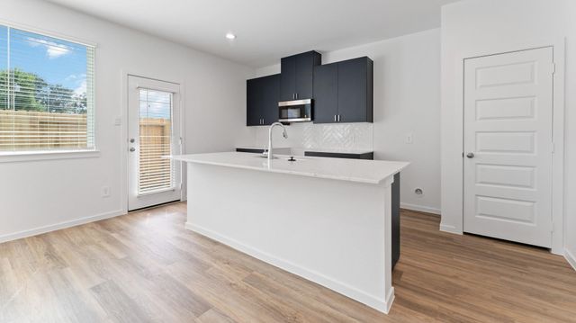 7710 Inwood Grove Lane, Houston, TX 77088