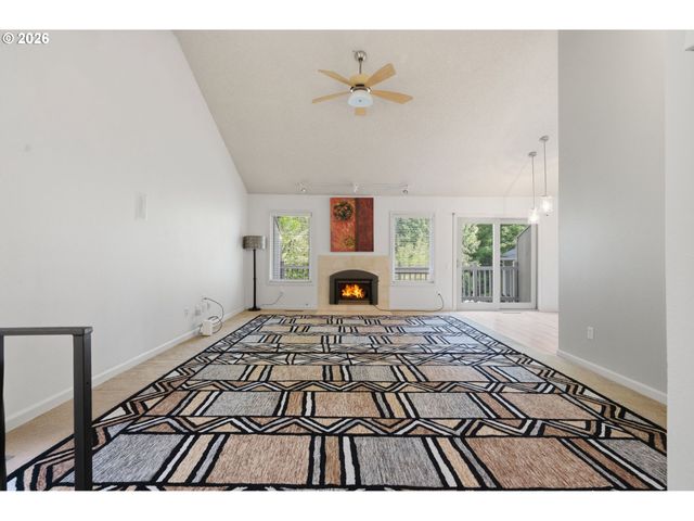 9814 Sw QUAIL POST Rd, Portland, OR 97219