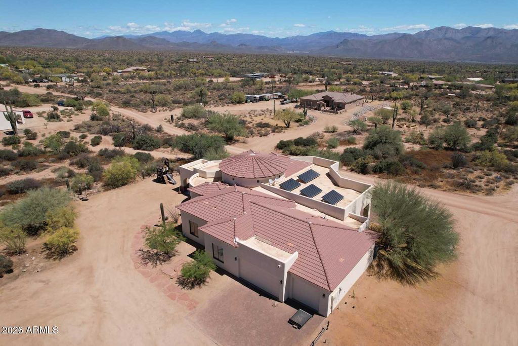 Image 19 of property listing at 16736 E GLORIA Lane, Scottsdale, AZ 85262