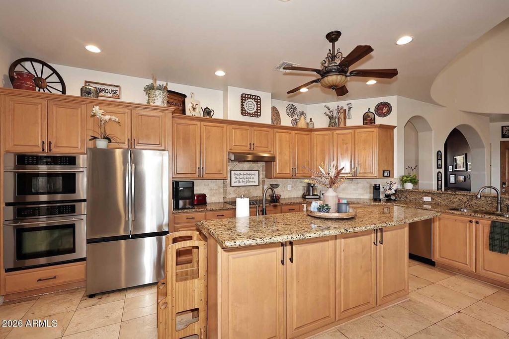 Image 38 of property listing at 16736 E GLORIA Lane, Scottsdale, AZ 85262