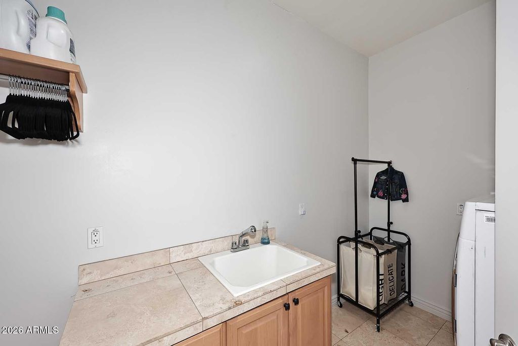 Image 42 of property listing at 16736 E GLORIA Lane, Scottsdale, AZ 85262