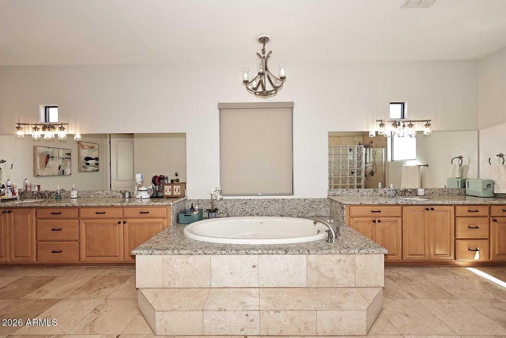 Image 61 of property listing at 16736 E GLORIA Lane, Scottsdale, AZ 85262