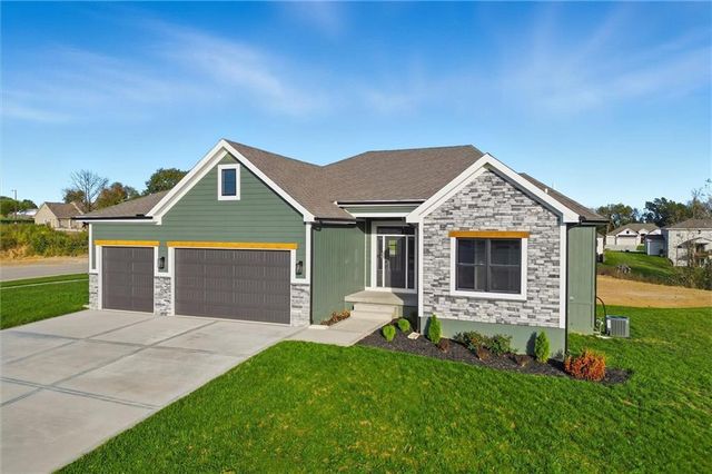 2101 Crooked Creek Drive, Kearney, MO 64060